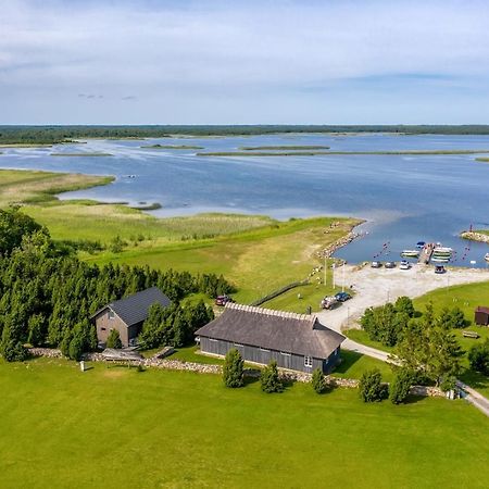 Mere Puhkemaja Kungla Exteriér fotografie