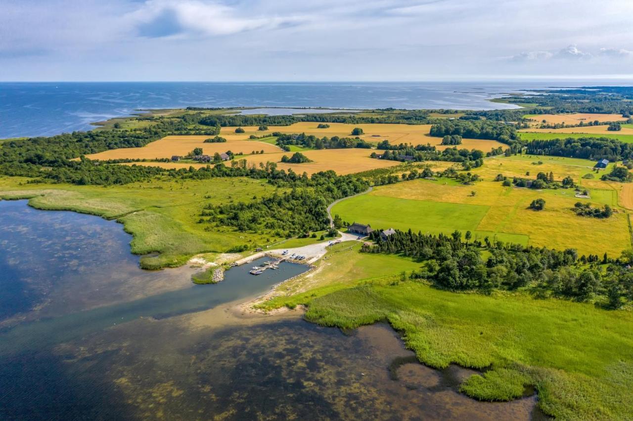 Mere Puhkemaja Kungla Exteriér fotografie