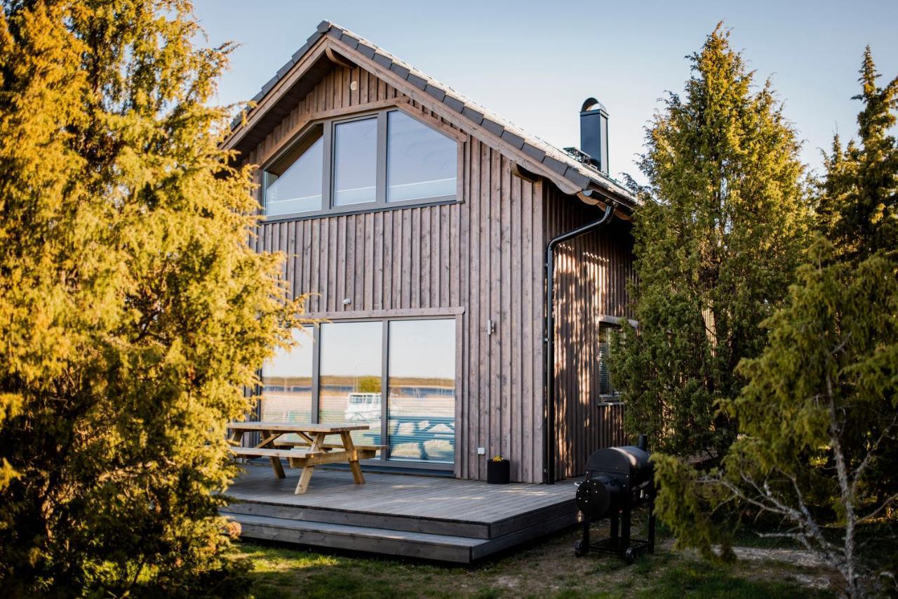 Mere Puhkemaja Kungla Exteriér fotografie